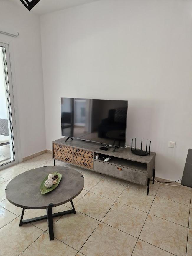 Laertis - By Imh Travel & Tours Pafos